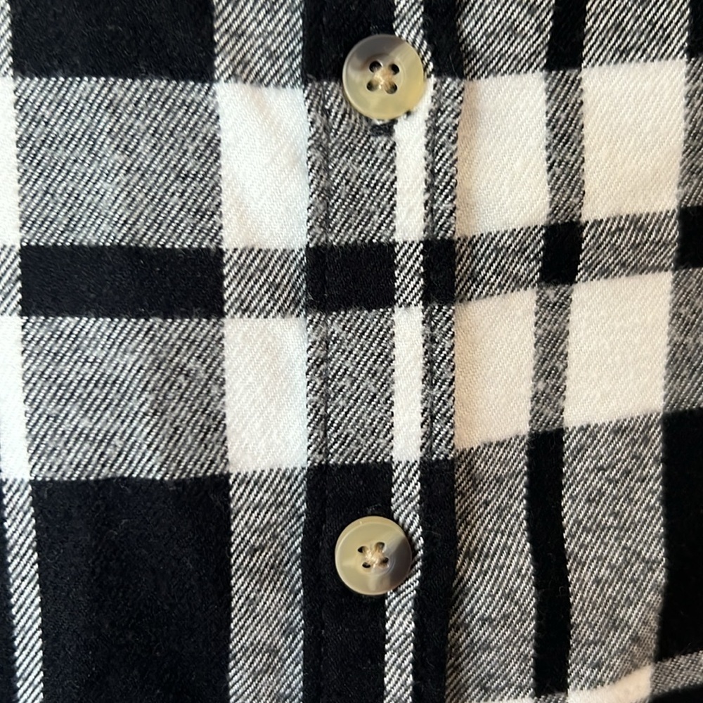 Jach's Girlfriend Plaid Soft Flannel Warm Shirt Black & White w/ Pockets Medium - Picture 4 of 14